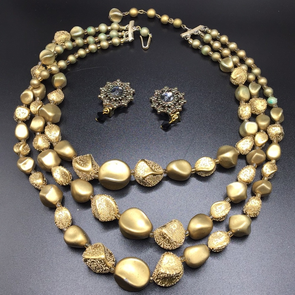 Vintage Hong Kong necklace, earrings